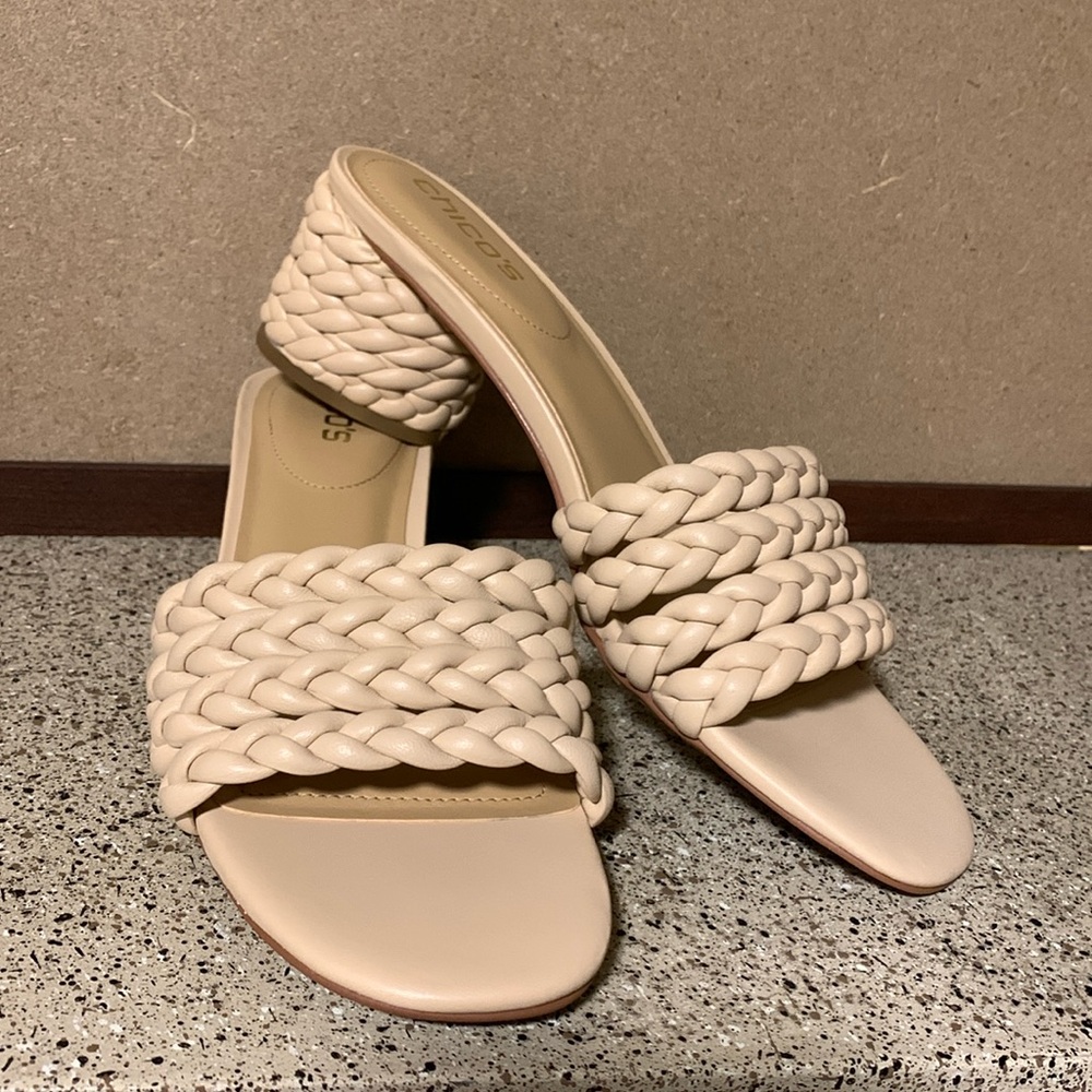 Chico’s 10M Soft Cameo Willow Braided Heels